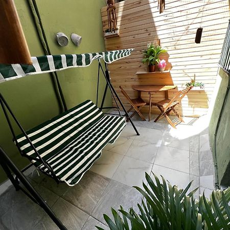 Taksim Bricktown Suite Истанбул Екстериор снимка